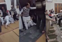 Jemaah tarawih bertumbuk rebut pemanis mulut