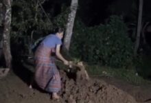 Wanita ceroboh kubur demi ‘konten’