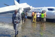 Juruterbang dipuji, pesawat selamat mendarat cemas