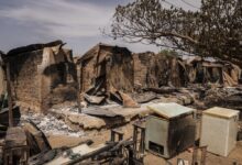 Lebih 40 terbunuh, kampung diserang geng bersenjata