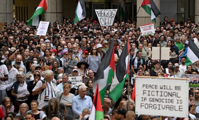 Rakyat Australia bantah lawatan Presiden Israel