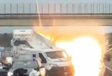 Geng perompak letup van keselamatan tengah lebuh raya