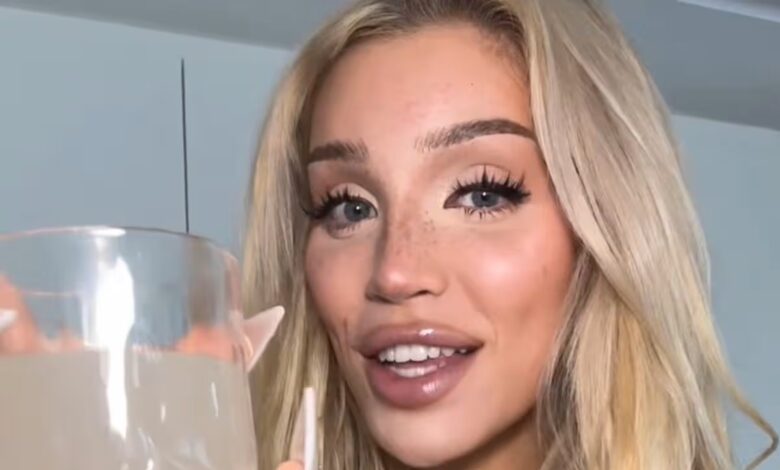 ‘Influencer’ masak sup tulang rusuk sendiri