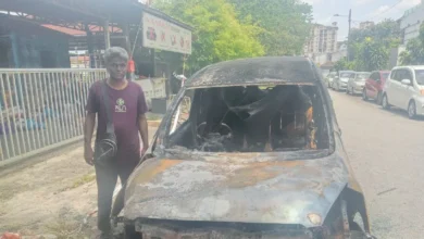 'Kami takut nak keluar rumah, jiran bantu padam kereta terbakar' - Isteri Cikgu Chandra