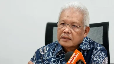 Hamzah resigns as opposition leader, cites political stability