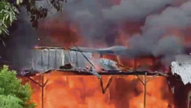 Sebuah rumah musnah, lapan motosikal tinggal rangka