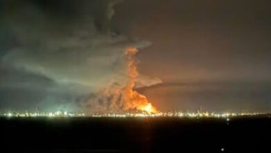 Kilang penapis minyak utama Australia terbakar, meletup