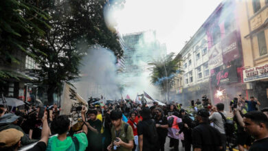 Cops investigating fireworks during ‘Tangkap Azam Baki’ rally, unexploded ones found at otherwise ‘safe’ rally that drew 300 protesters