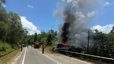 Sebuah rumah musnah, lapan motosikal tinggal rangka