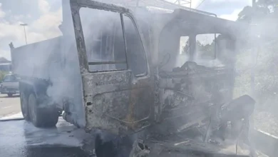 Lelaki rentung kereta terbakar selepas nahas dengan lori tanah