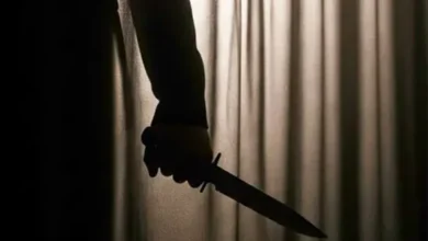 Man wielding two knives runs amok in Damansara Perdana