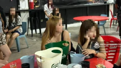 Thirteen guest relations officers (GROs) were among 35 undocumented migrants arrested by the Immigration Department in a series of operations here on May 6 and 7. Pic courtesy of Immigration Dept