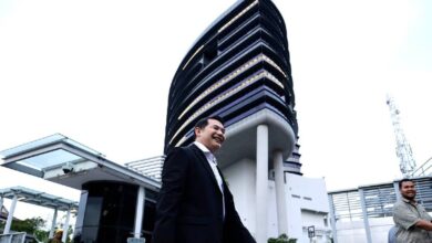 Rafizi beri keterangan 9 jam, sambung semula 10 pagi esok