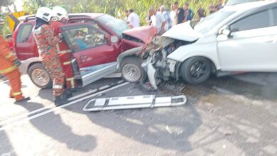 2 maut, 2 cedera kemalangan di Simpang 3 Manek Urai
