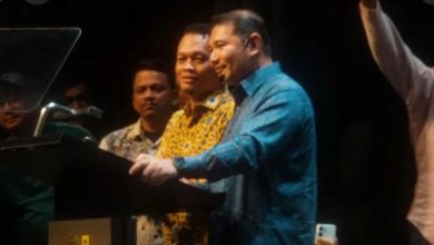 Rafizi, Nik Nazmi quit parliament but eye Bersama comeback