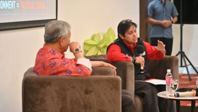 Azalina Tegaskan Kepentingan Platform Digital, Depani Landskap Politik