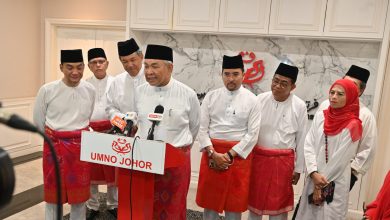 Sesi Fotografi: Ahmad Zahid Sifatkan Peristiwa Signifikan, Kenang Sejarah Penubuhan UMNO