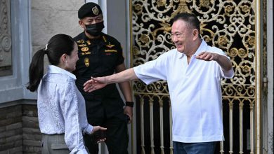 Bekas PM Thai, Thaksin bebas dari penjara hari ini