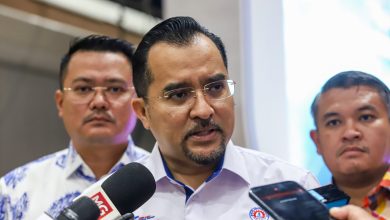Asyraf Wajdi urges Education Ministry to follow Mara's army veteran warden initiative