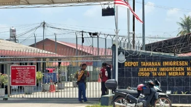 PATI lari depoh Imigresen: Pakaian hijau, kepala botak jadi petunjuk - Polis