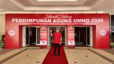 Fairuz Tempelak Mahfuz: Cermin Diri Sebelum Campur Urusan UMNO
