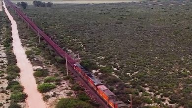 Kereta api tarik 696 gerabak cipta rekod dunia