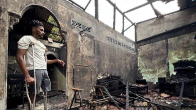Anak OKU bertongkat selamatkan ibu bapa sebelum rumah terbakar