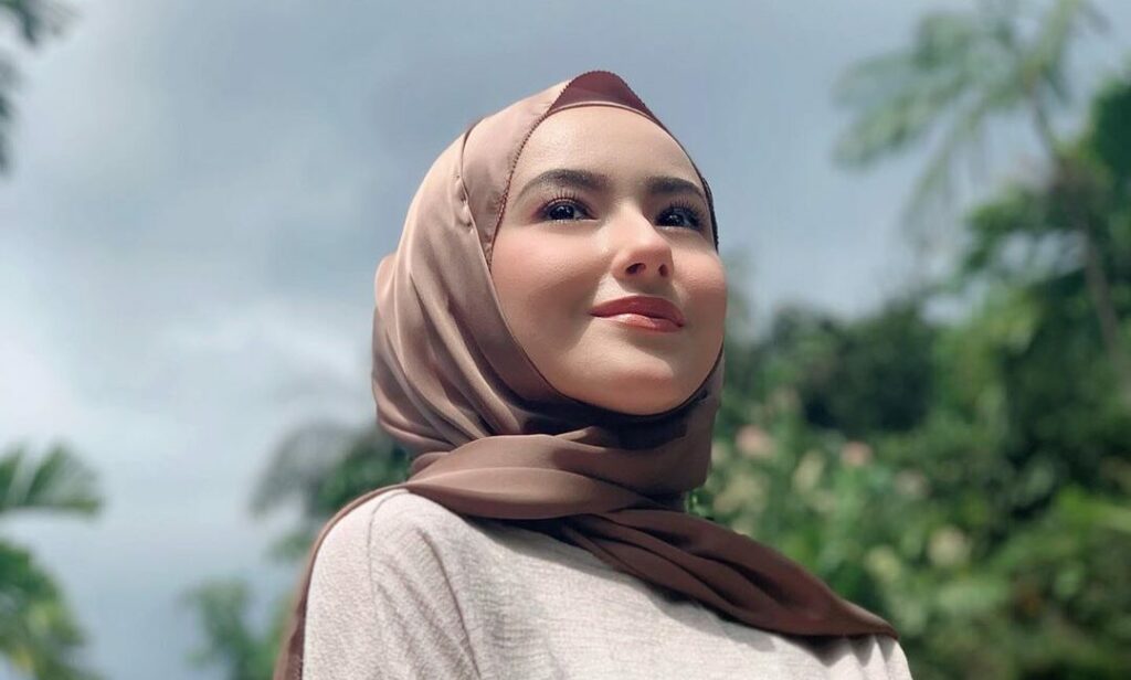 ‘Bertudung Bukan Sebab Nak Kahwin’ – Hannah Delisha - MYKMU.NET