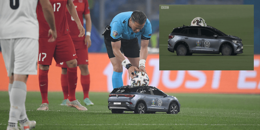 Gimik Hantar Bola Dengan Kereta ‘Remote Control’ Jadi Bualan Peminat Euro 2020 [VIDEO]