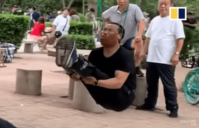 [VIDEO] Ramai Amal Senaman Ekstrem Gantung Diri Popular Di China