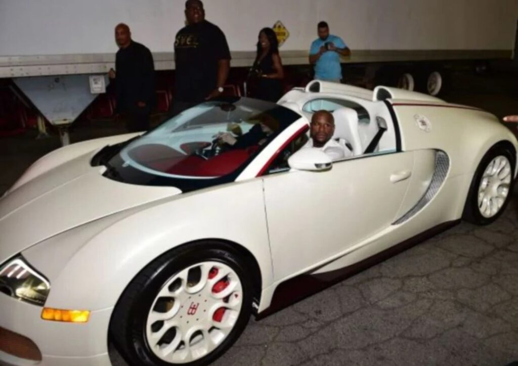 Floyd Mayweather belanja RM4j beli kereta untuk kawan-kawan