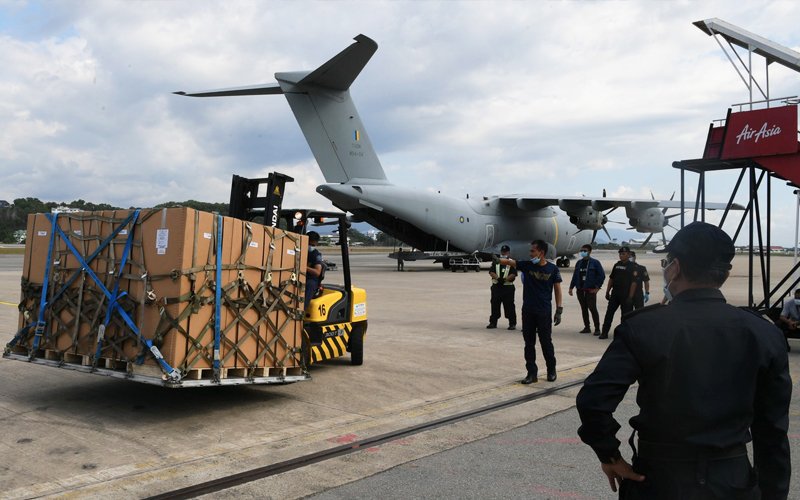 Guna aset udara hantar bantuan ke Labuan, kata Najib