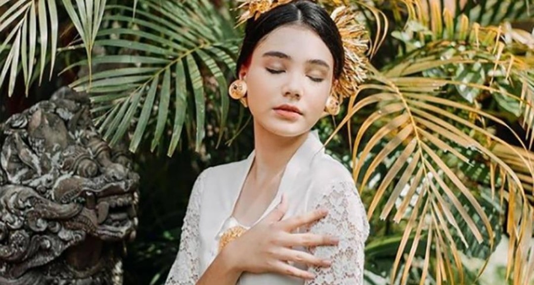  Suara Hati  Istri dikecam perguna aktres usia 15 tahun 