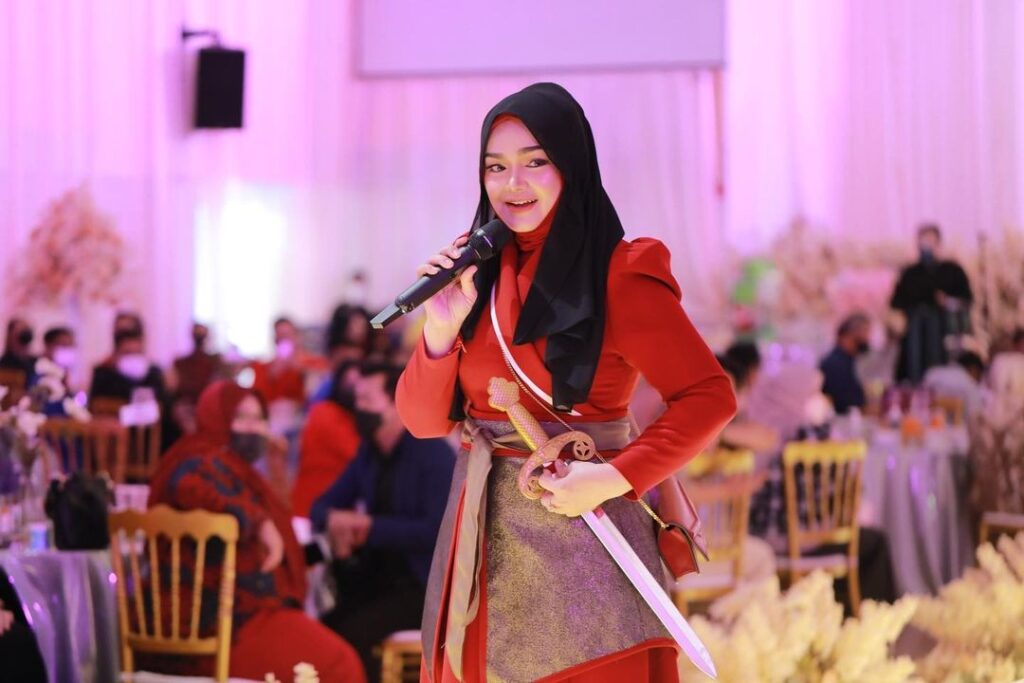 Siti Nurhaliza Jadi adiwira 'Mulan bertudung'