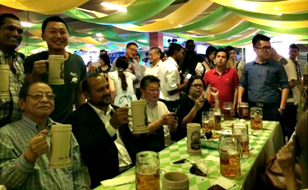 Pesta arak Oktoberfest 2022 ini pendirian kerajaan