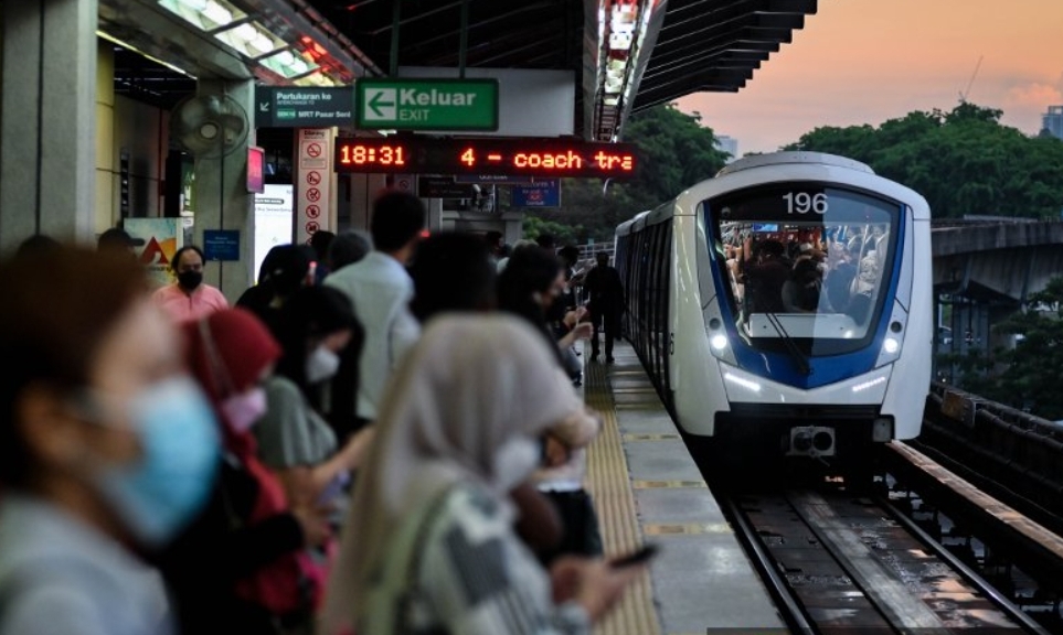 Gangguan seksual dalam LRT, RapidKL sahkan terima laporan — MYKMU.NET