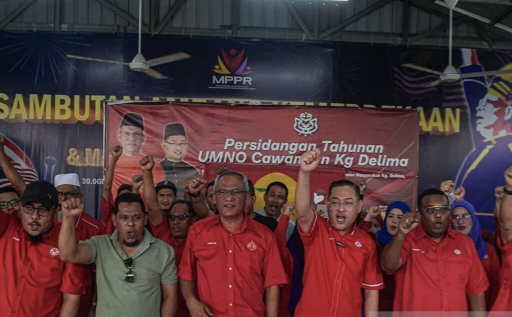 UMNO Batu Desak Ketua Bahagian Letak Jawatan - MYKMU.NET