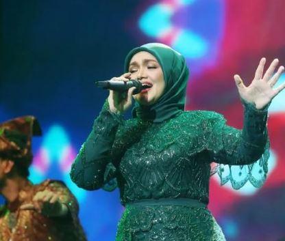 Percaturan Siti Nurhaliza menjadi - MYKMU.NET