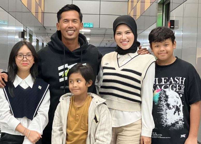 Shuib Dan Watie Sanggup Sambut Anniversari Bawak Anak-Anak