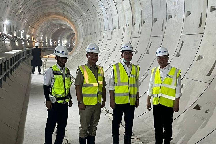 Wapres Gibran Harap Proyek MRT Fase 2 Selesai Tepat Waktu