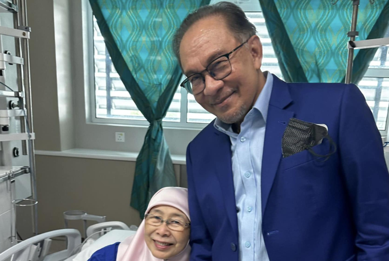 Dr Wan Azizah recovering after medical procedure at Sultan Idris Shah Hospital