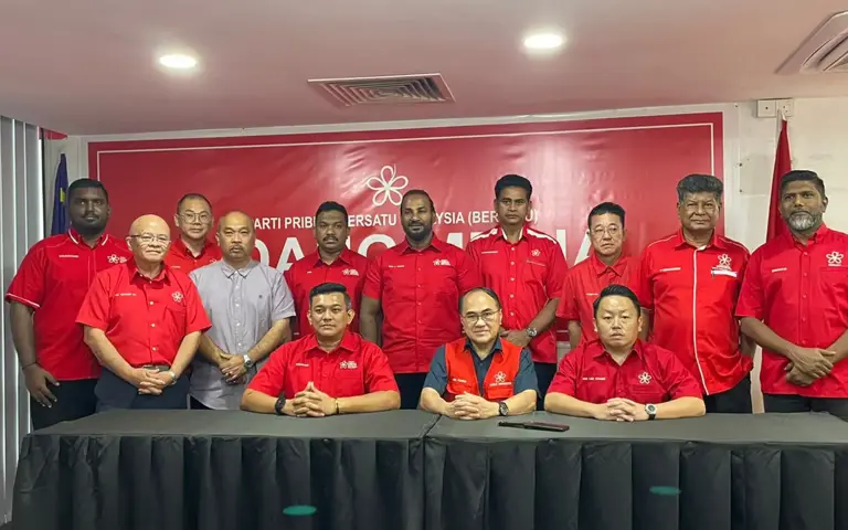 Let us vote for Bersatu’s top 5, says non-Bumi wing