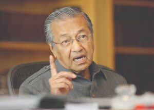 Jika saya penjual kacang putih tepi jalan, tiada siapa peduli – Tun M