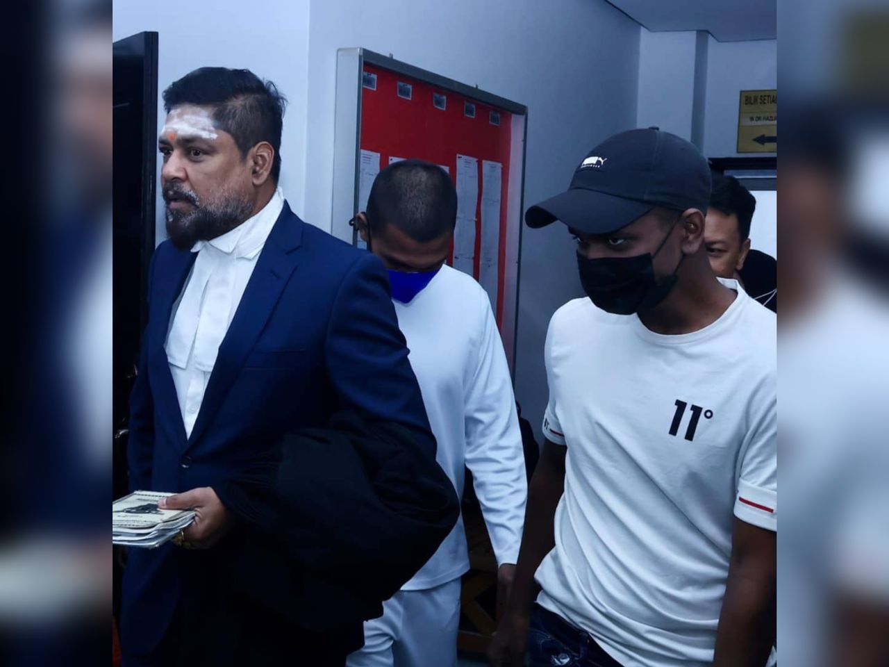 6 termasuk dua beradik bebas tuduhan bunuh tukang cuci