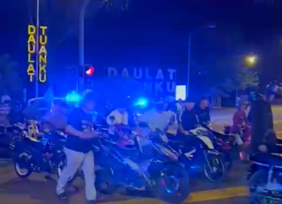 Sorong motosikal enam kilometer ke balai polis