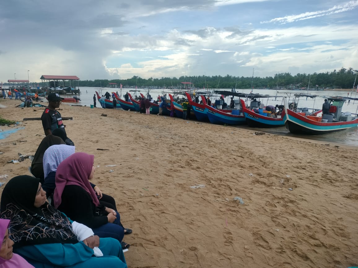 Pemuda dikhuatiri lemas sibuk buat persiapan kahwin