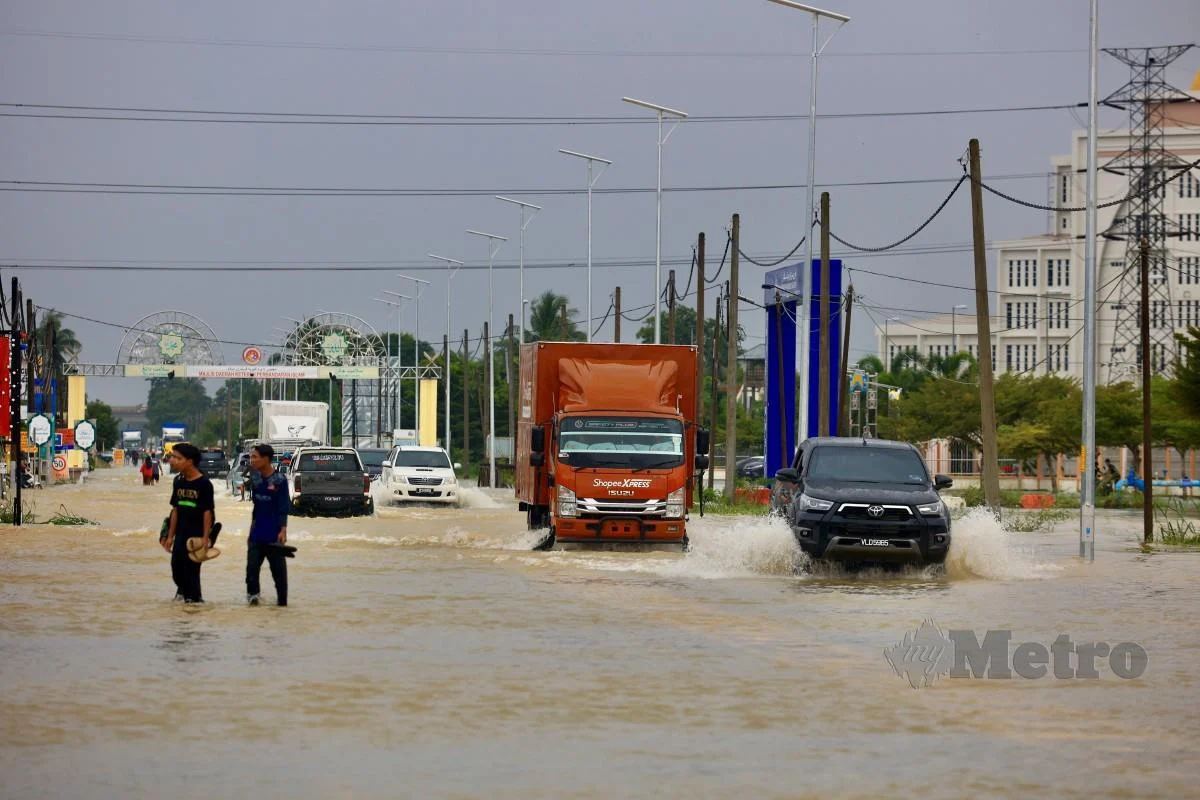 5,000 penduduk Kuala Krai terputus hubungan, perkhidmatan feri dihentikan