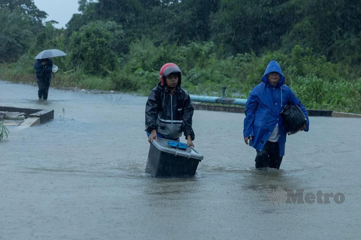 Banjir: Ramai terperangkap, minta di selamatkan di Pasir Mas, Tumpat