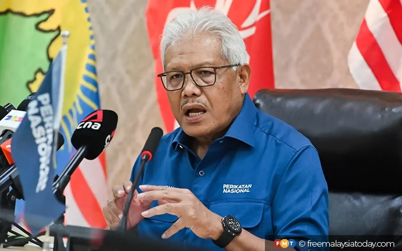 It was just chit-chat, not offer for BN to join opposition, says Hamzah