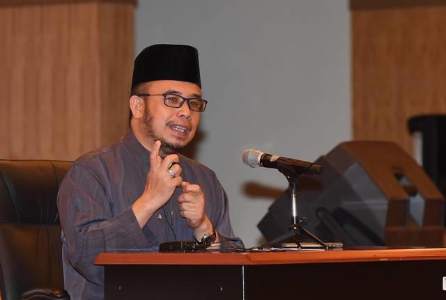 Perlis Mufti sues Facebook account holder for alleged GISBH related defamatory statements